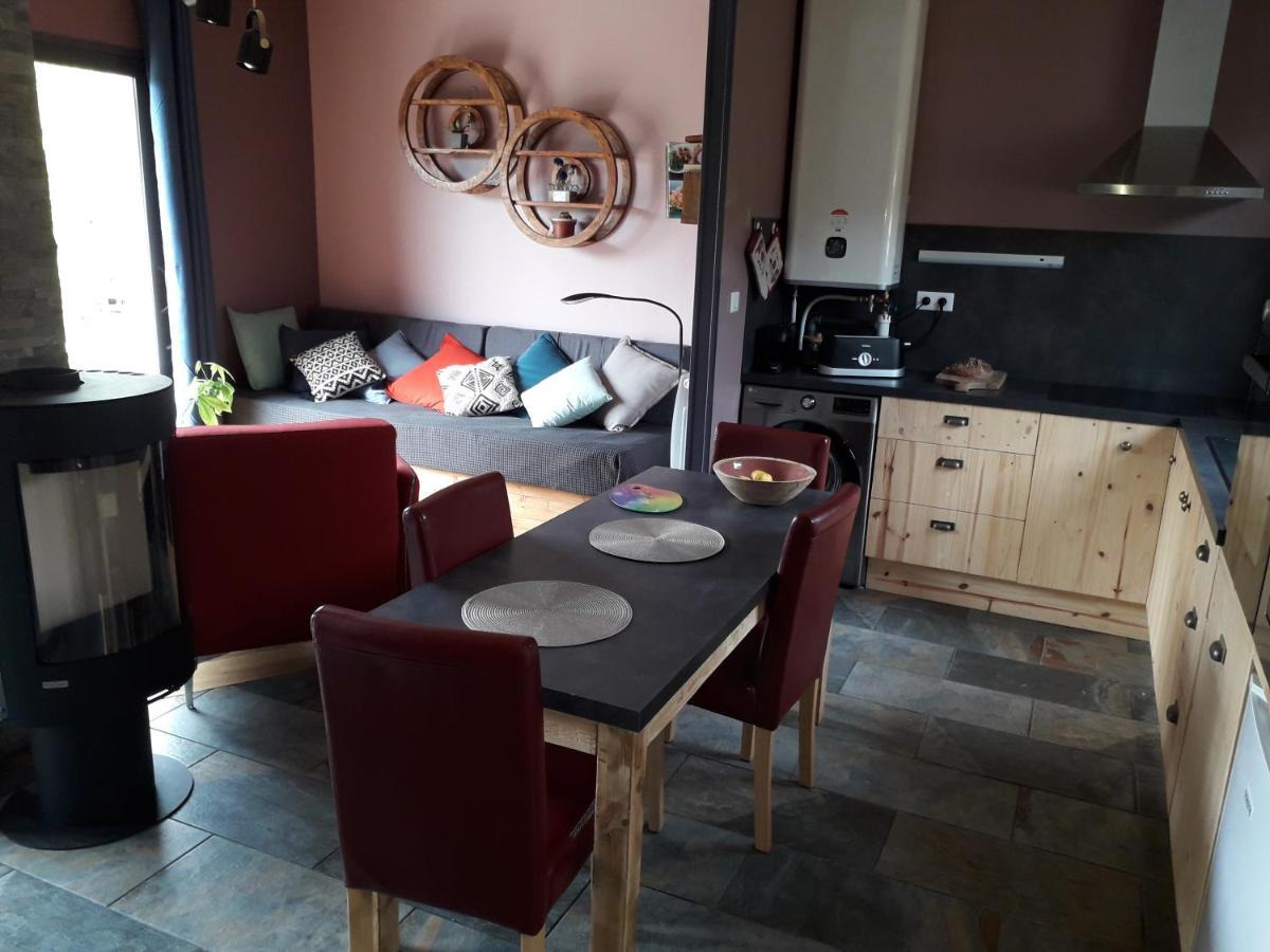Gite Avec Option Bien-Etre Sur La Veloscenie Montigny-le-Chartif エクステリア 写真